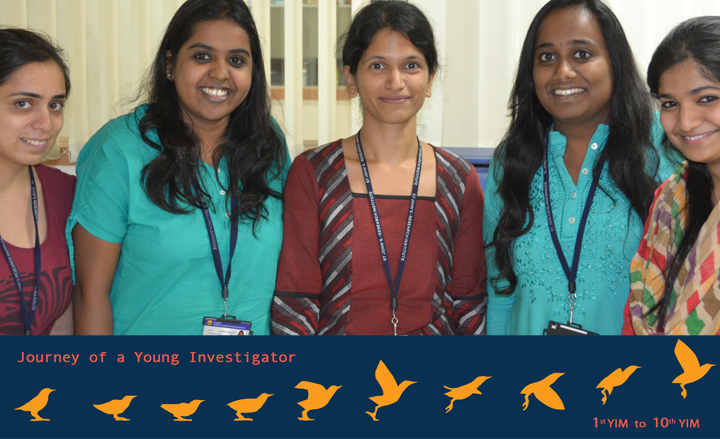 Arpita&#x20;Mukhopadhyay&#x20;&#x28;in&#x20;centre&#x29;&#x20;with&#x20;her&#x20;students