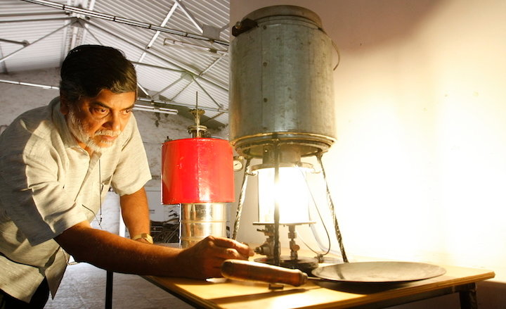 Rajvanshi&#x20;with&#x20;his&#x20;invention&#x3A;&#x20;ethanol&#x20;powered&#x20;lantern&#x20;cum&#x20;stove&#x20;&#x28;lanstove&#x29;