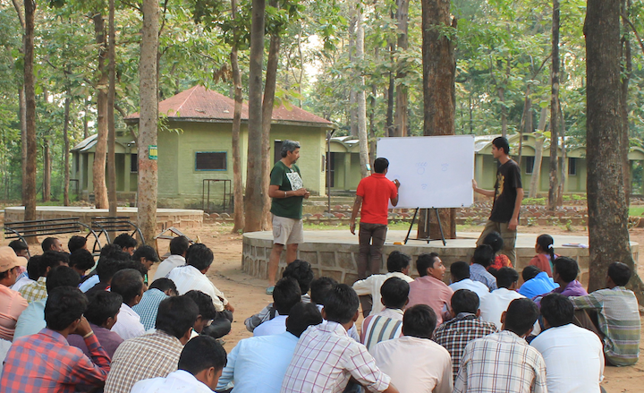 An&#x20;outdoor&#x20;classroom&#x20;at&#x20;the&#x20;Pench&#x20;Tiger&#x20;Reserve.