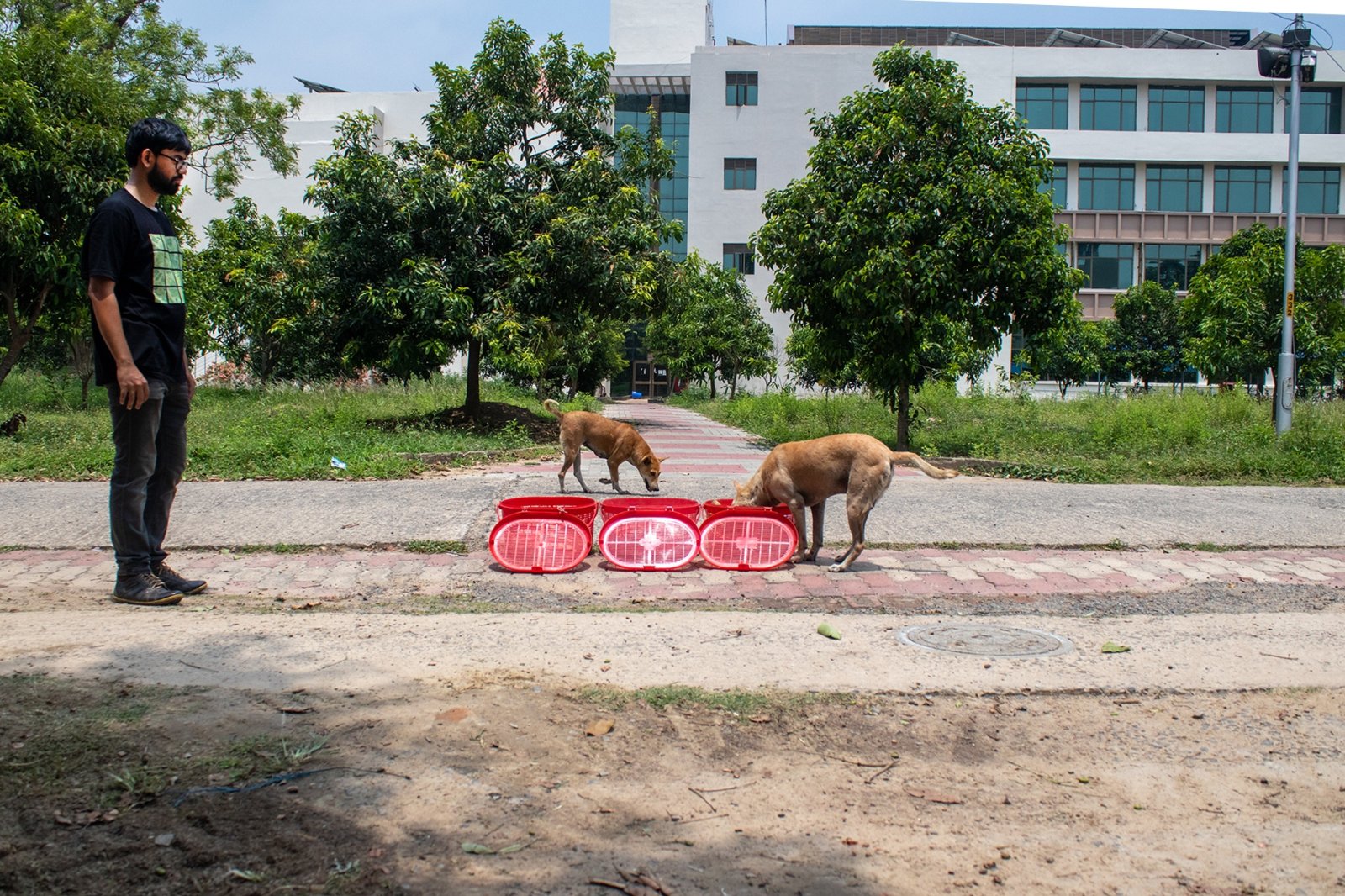 Rohan&#x20;Sarkar&#x20;during&#x20;an&#x20;ongoing&#x20;experiment.&#x20;Photograph&#x20;by&#x20;Sourabh&#x20;Biswas