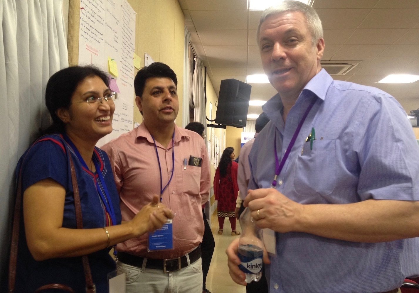 Pete&#x20;&#x20;Sides&#x20;interacting&#x20;with&#x20;workshop&#x20;participants&#x20;at&#x20;IISER&#x20;Pune