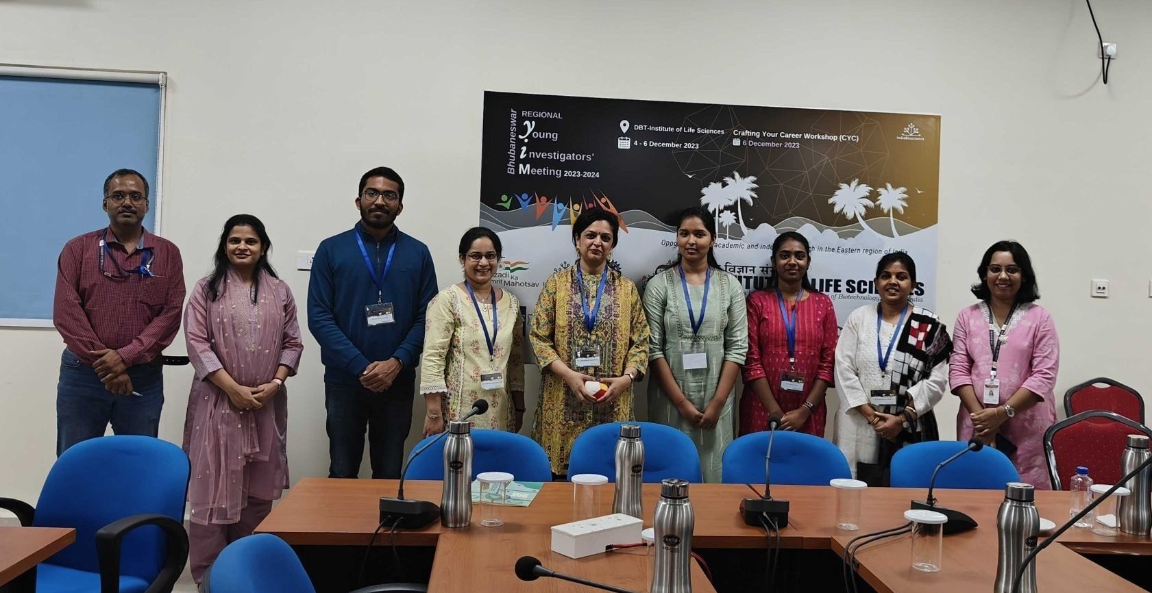 Team IndiaBioscience and co-organisers from DBT-ILS after the Crafting Your Career (CYC) workshop. Credits: RYIM Bhubaneswar organising team.